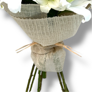 Lily Veil
